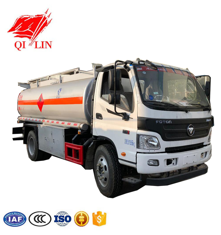 FOTON 4x2 oil tanker truck 8cubic fuel truck for sale