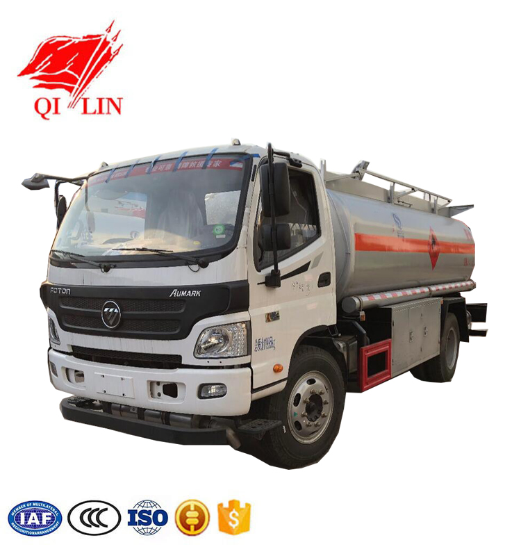 FOTON 4x2 oil tanker truck 8cubic fuel truck for sale