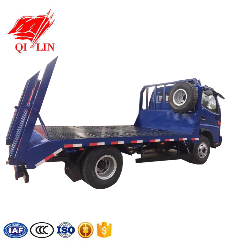 Low Bed truck Cargo Low bed Duty Transport Heavy Equipment Truck