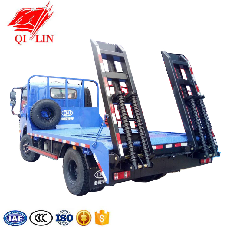 Cheap price gooseneck low platform trucks low bed tow truck low bed trucks for sale